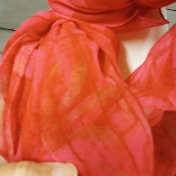 Matr Boomie Women's Dark Pink with Gold Accent Triangle Scarf Headwrap - Picture 10 of 10